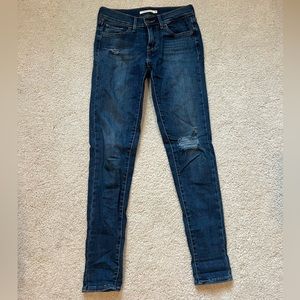 Levi’s 710 Skinny Jeans